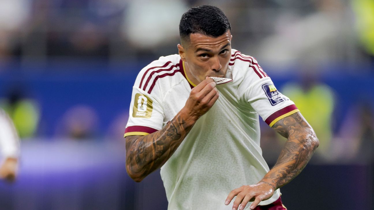 Spain upset favorites France to reach World Cup final