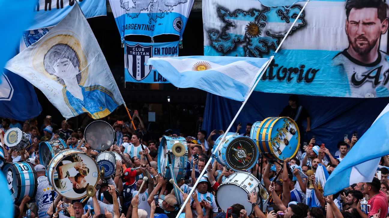 Argentina vice-president before World Cup semifinal: England are 'invaders'