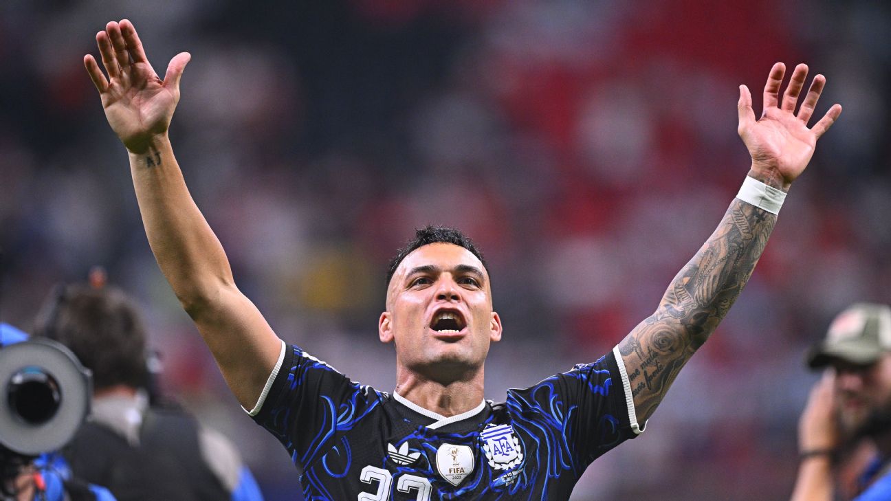 Lautaro Martínez não segura emoção, lembra família e chora muito com gol pela Argentina: 'Vale mais que uma final'