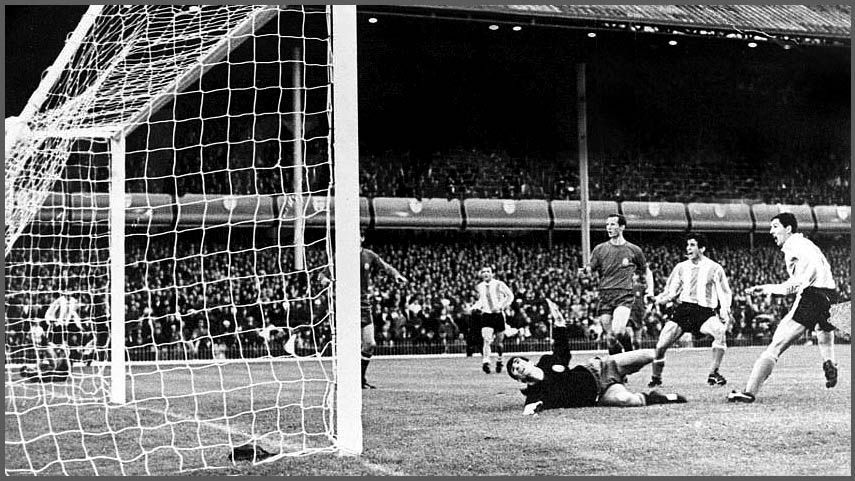 Antes de Rattín y la rebeldía en Wembley: así fue el primer y único partido mundialista entre Argentina y España