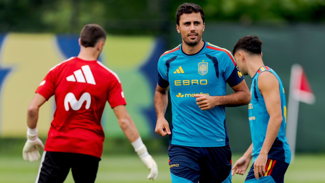 Rodri chama Messi de 'maior de todos os tempos' e vê Espanha perto de marcar época: 'Falei que ia dar o que falar'