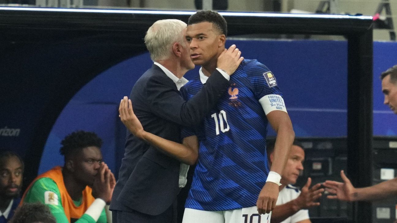 Mbappé exalta Deschamps antes de adeus de técnico à seleção da França: 'Deveríamos ter lhe proporcionado uma despedida melhor'