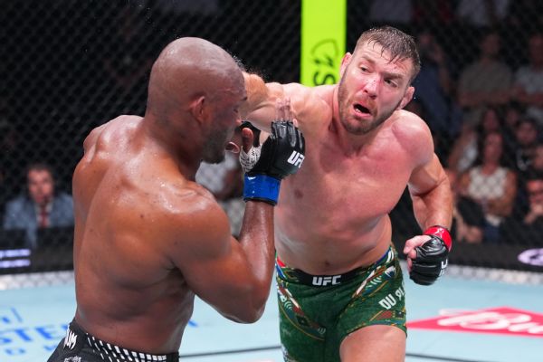 Du Plessis dominates Usman on points in one-sided UFC main event