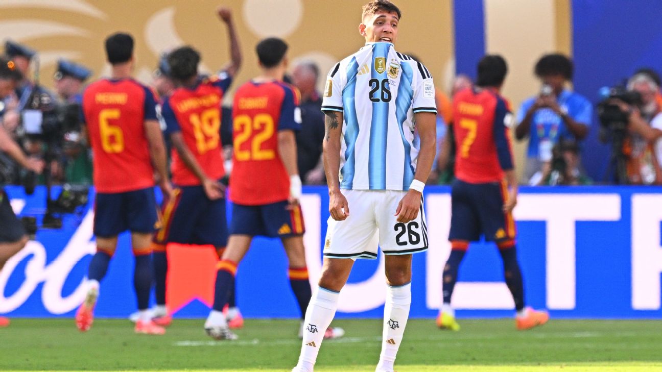 Espanha bate Argentina e mantém 'zica' de líder do ranking da Fifa em Copas do Mundo