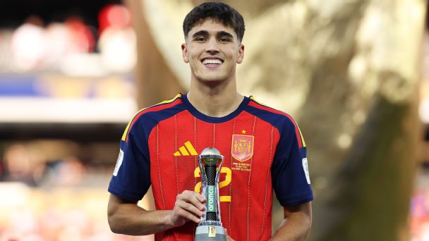 Who has won the Young Player Award at the World Cup?