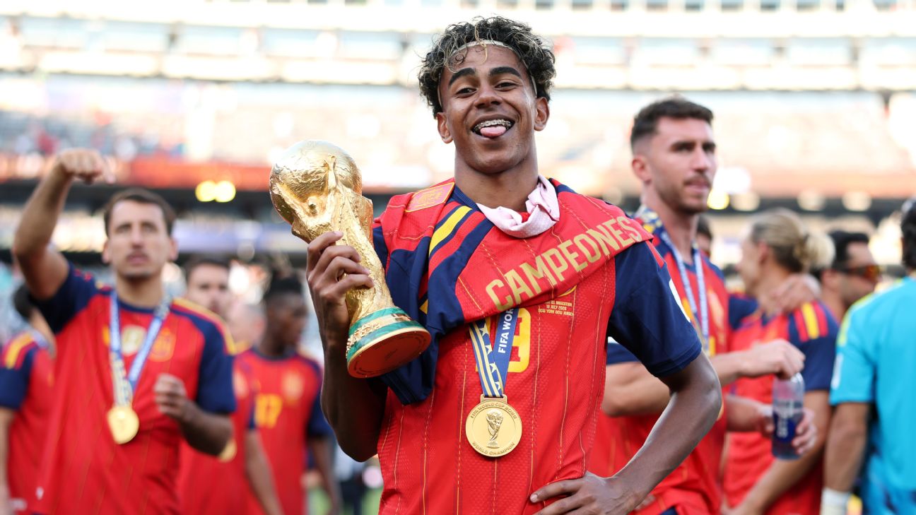 Lamine, Cubarsí: ¿Cuál será el once de España en el Mundial 2030?