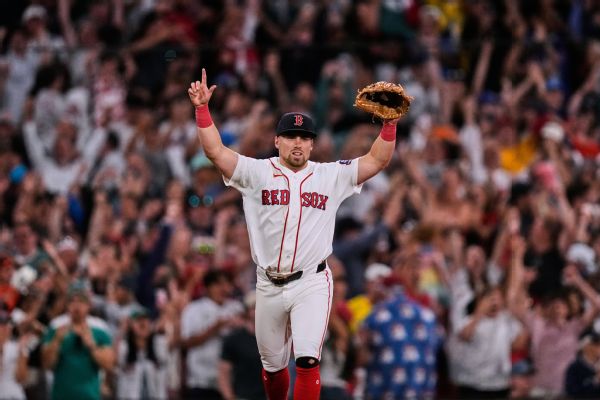Red Sox halt Orioles' win streak, extend their own to 14