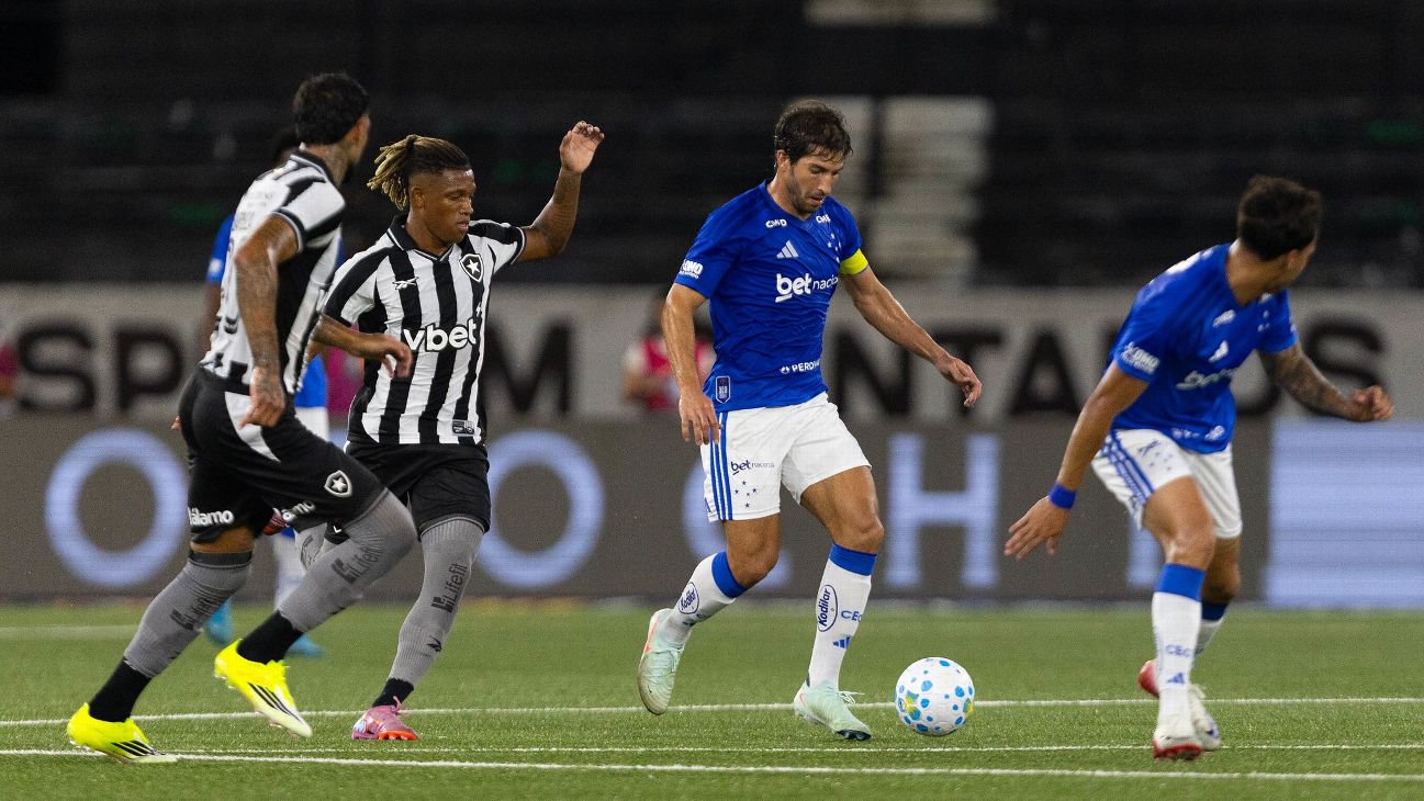 Cruzeiro x Botafogo: onde assistir ao vivo, horário, palpite e prováveis escalações do jogo do Brasileirão