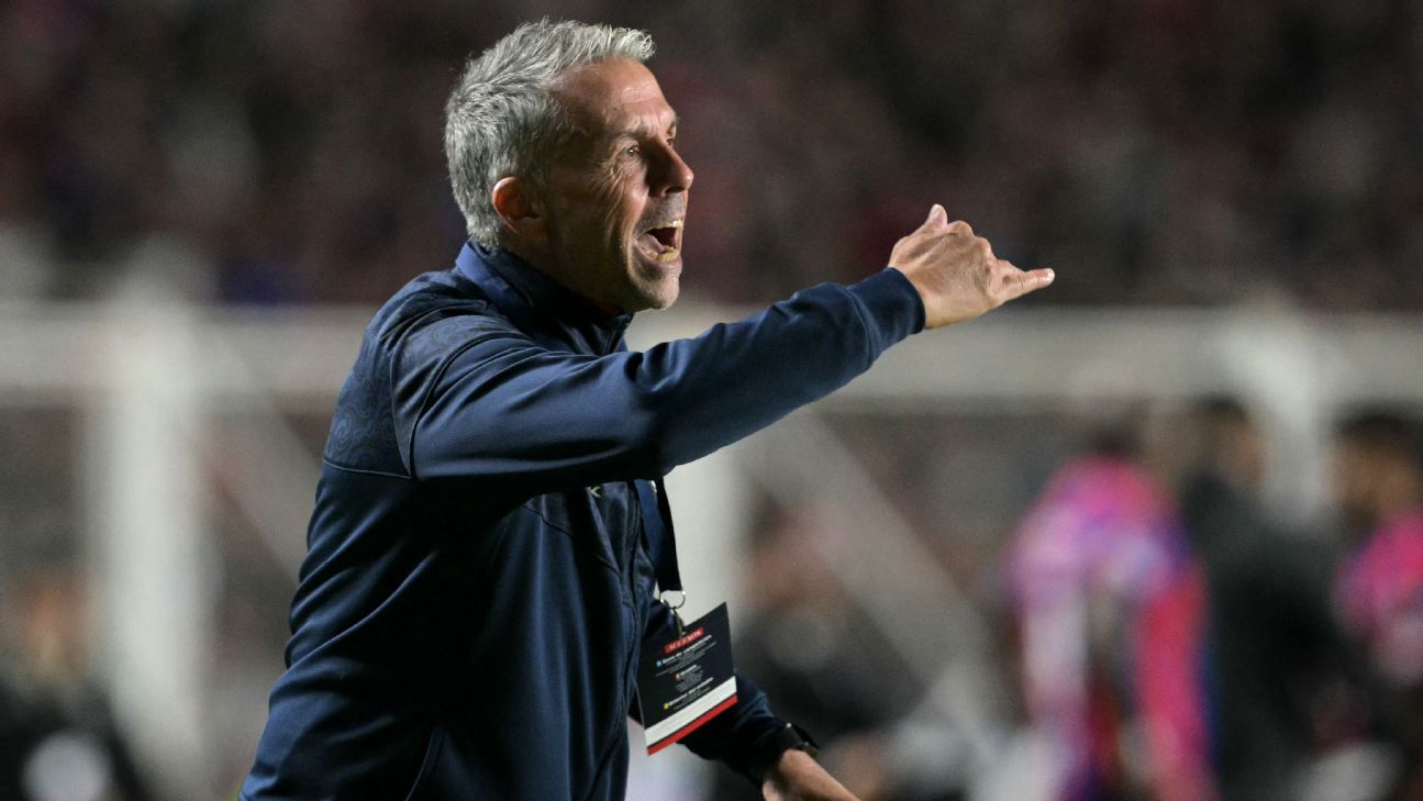 Adversária do Mirassol na Libertadores, LDU anuncia novo treinador