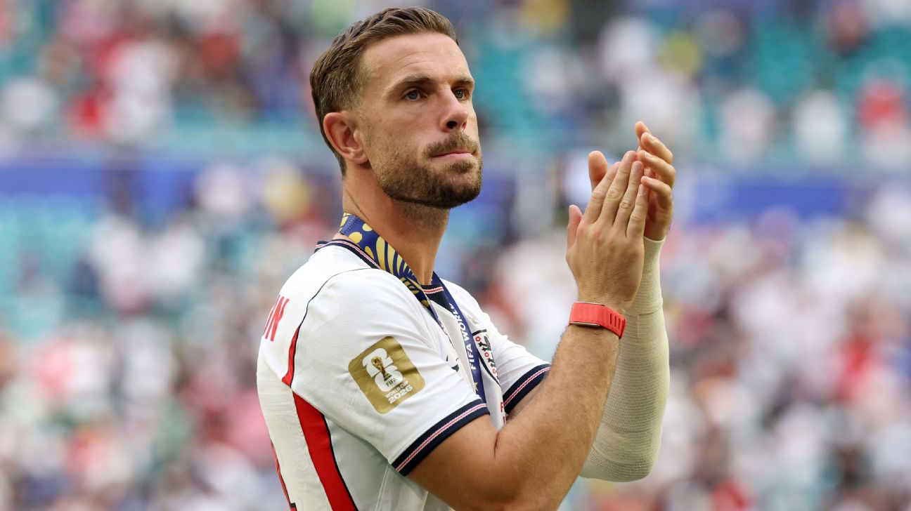 Ídolo do Liverpool, Henderson rescinde com o Brentford e abre caminho para acerto com o Chelsea