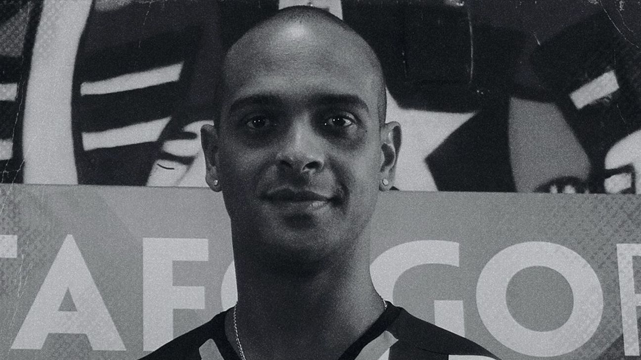 Ex-Botafogo, Tássio morre em desabamento após forte ventania no Rio de Janeiro
