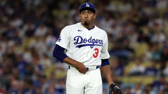 Fantasy baseball: Edwin Diaz back to saving games for Dodgers and more Thursday news