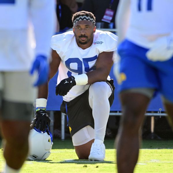 Rams hold Garrett out as he deals with 'a little soreness'