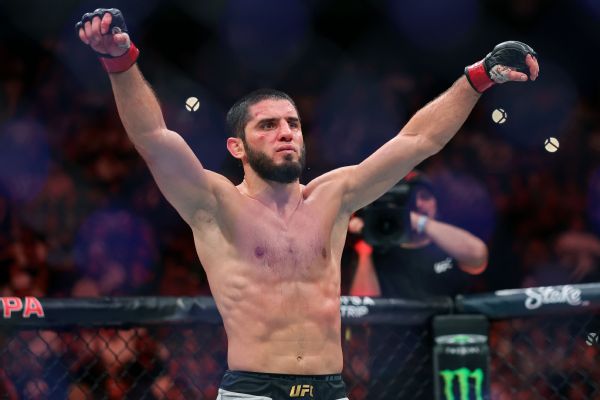 UFC's Islam Makhachev questions validity of Jon Jones' wins streak
