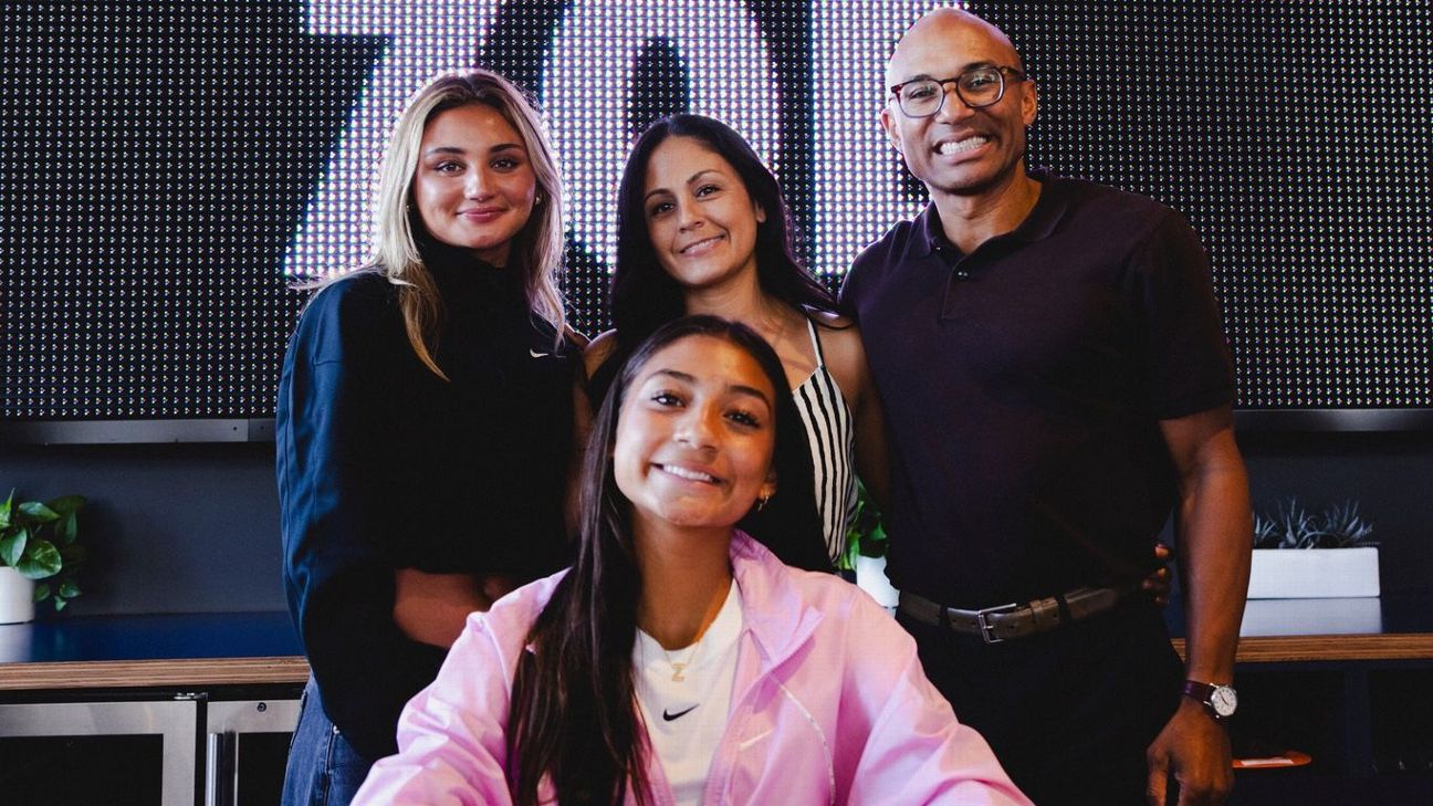 Zoe Thompson วัย 14 ปีเซ็นข้อตกลง NIL กับ Nike ตามรอย Alyssa และ Gisele รูปข่าวฟุตบอล