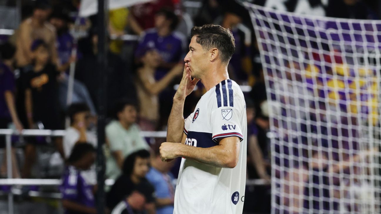 Lewandowski penalty seals Chicago Fire win over Orlando City