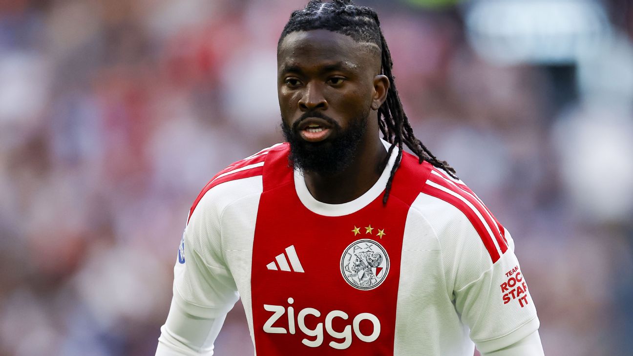 Tolu Arokodare ตั้งเป้าคืนฟอร์มล่าประตูให้ Ajax หลังย้ายยืมตัวจาก Wolves รูปประกอบข่าวฟุตบอล
