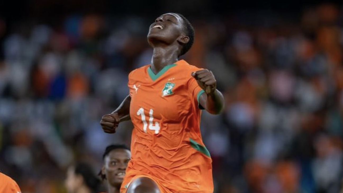 Seattle Reign เซ็น Ami Diallo จาก ASEC Mimosas ถึงฤดูกาล 2028 รูปประกอบข่าวฟุตบอล