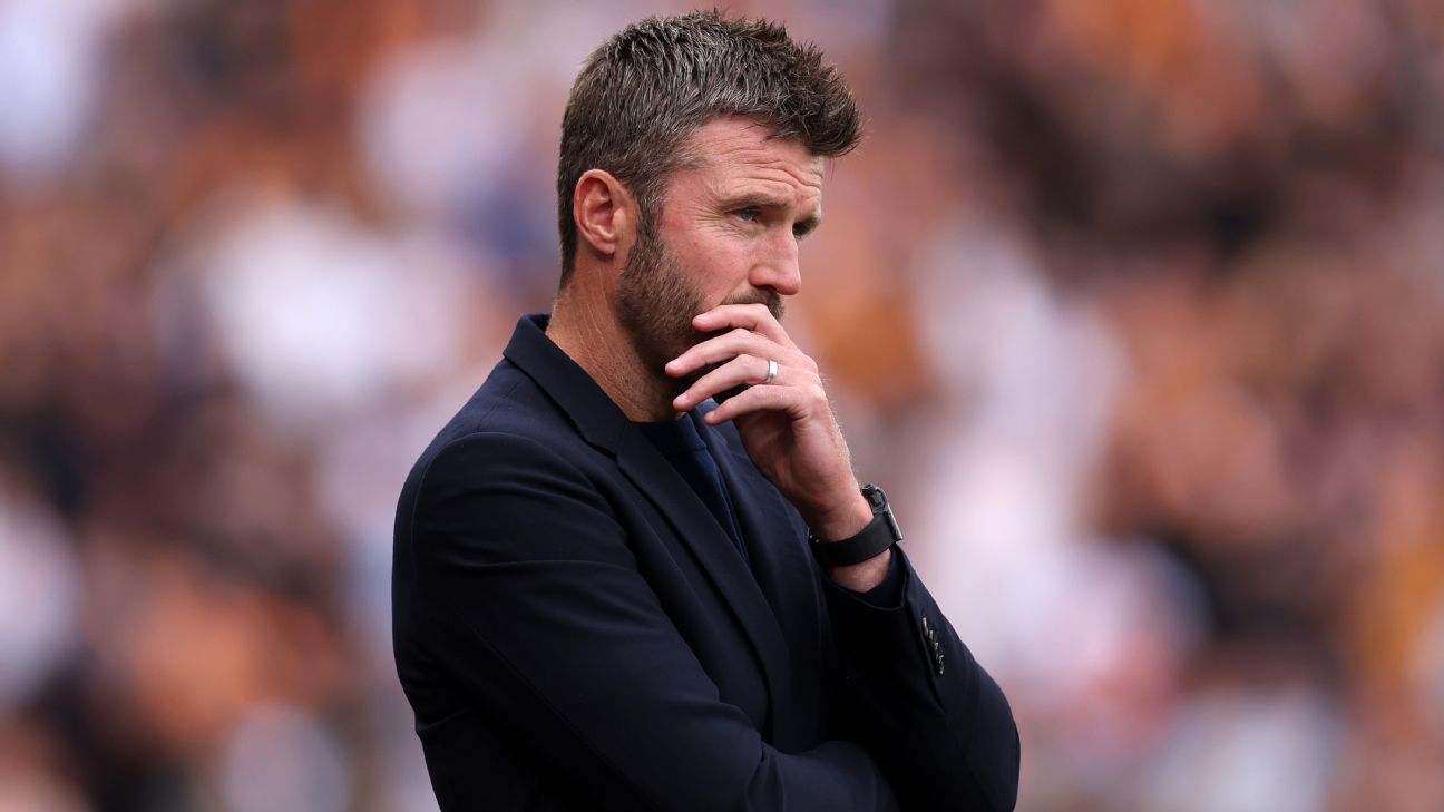 Michael Carrick คุมทีมแมนเชสเตอร์ ยูไนเต็ด ระหว่างเกมแพ้ฮัลล์ ซิตี้
