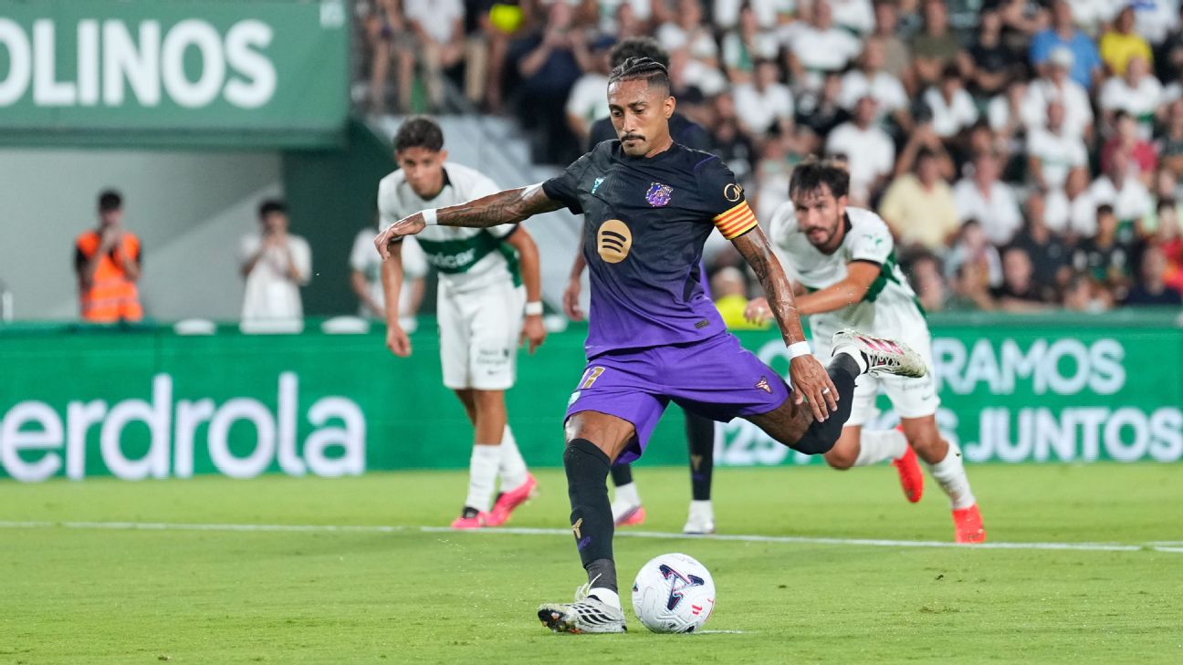 Hansi Flick เตรียมคุย Deco เรื่องกองหน้าคนใหม่หลังบาร์เซโลนาเปิดลีกถล่ม Elche 5-0 รูปประกอบข่าวฟุตบอล