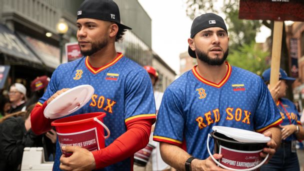 For Venezuelan players, WBC joy eclipsed by earthquake relief effort