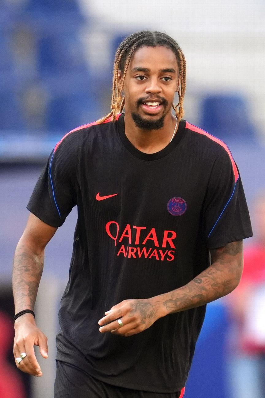Bradley Barcola ปีกของ Paris Saint-Germain ที่ตกเป็นข่าวกับ Liverpool และ Arsenal
