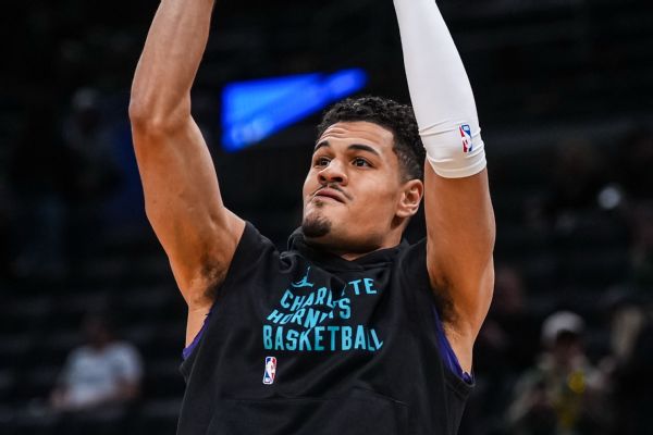 Sources: Wolves trade 3-and-D wing Josh Green to Jazz