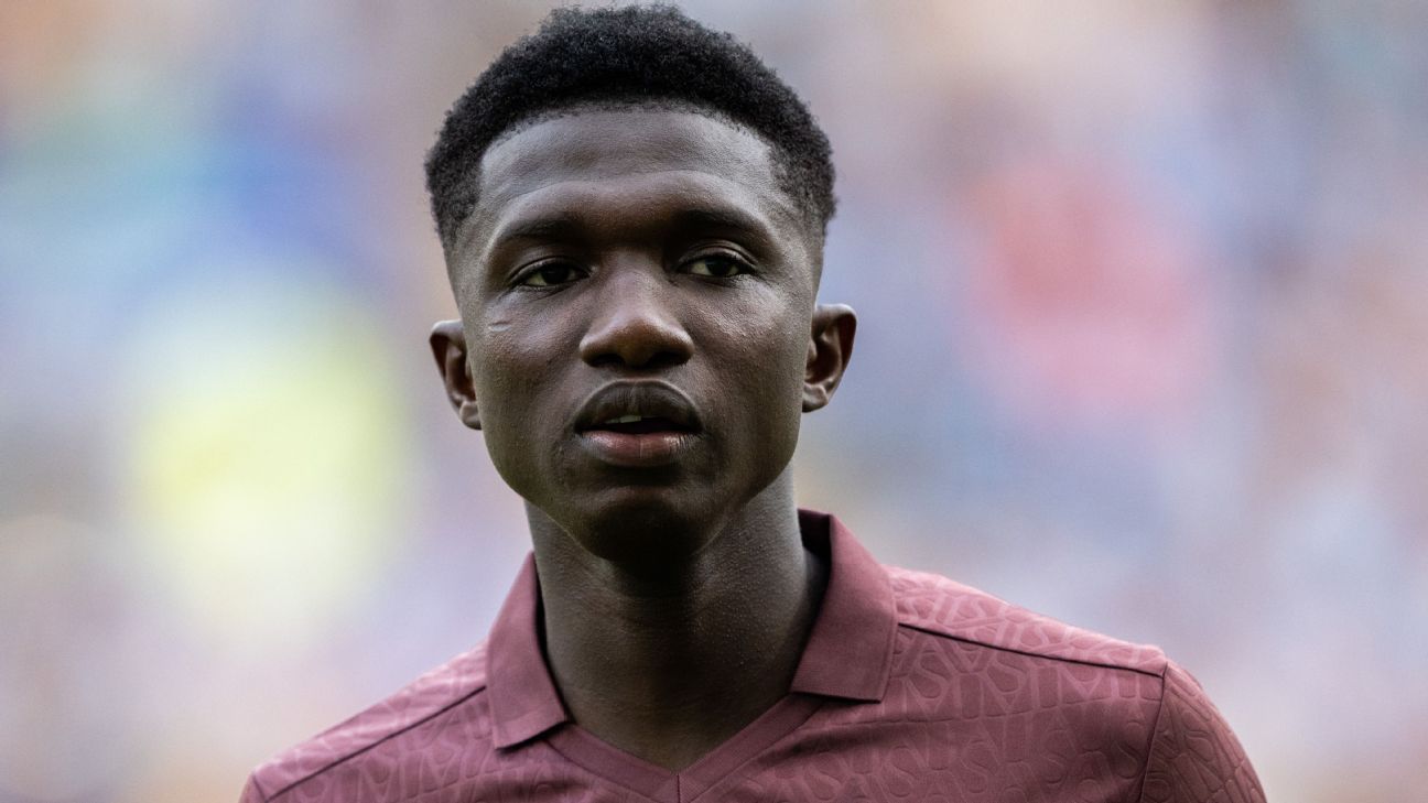 เชลซีทำข้อเสนอ 45 ล้านยูโรคว้า Lamine Camara ท่ามกลางคุยอนาคต Enzo Fernández รูปประกอบข่าวฟุตบอล