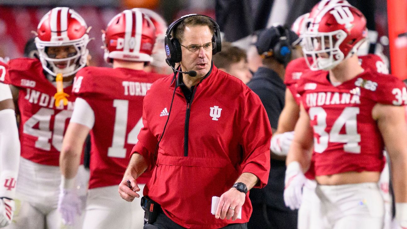 Top 25 betting lines: LSU a double-digit favorite over Clemson; Ohio State, UGA, Indiana all 40+ ...