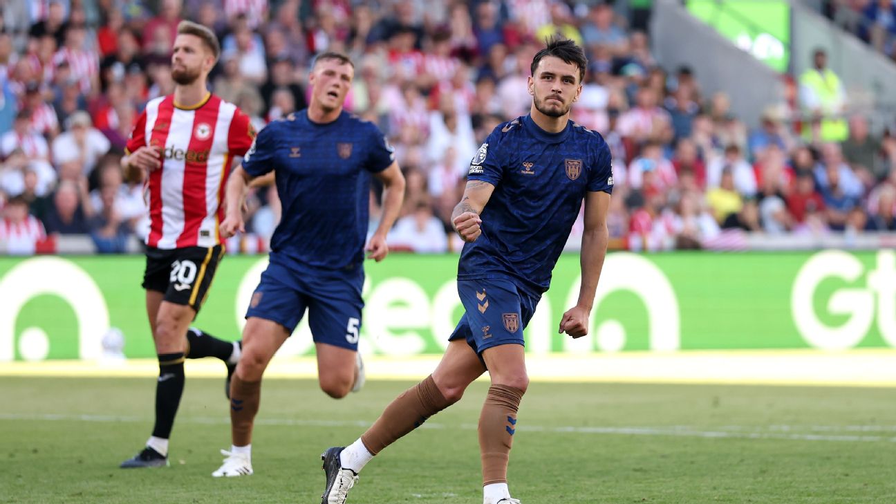 Enzo Le Fée ยิงจุดโทษท้ายเกมช่วย Sunderland เสมอ Brentford 1-1 รูปประกอบข่าวฟุตบอล