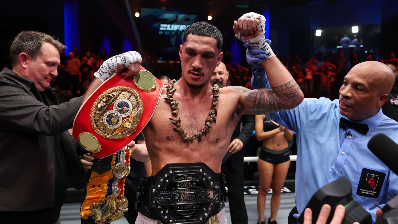 Opetaia to Benavidez: 'Just give me the date and I'll be there'