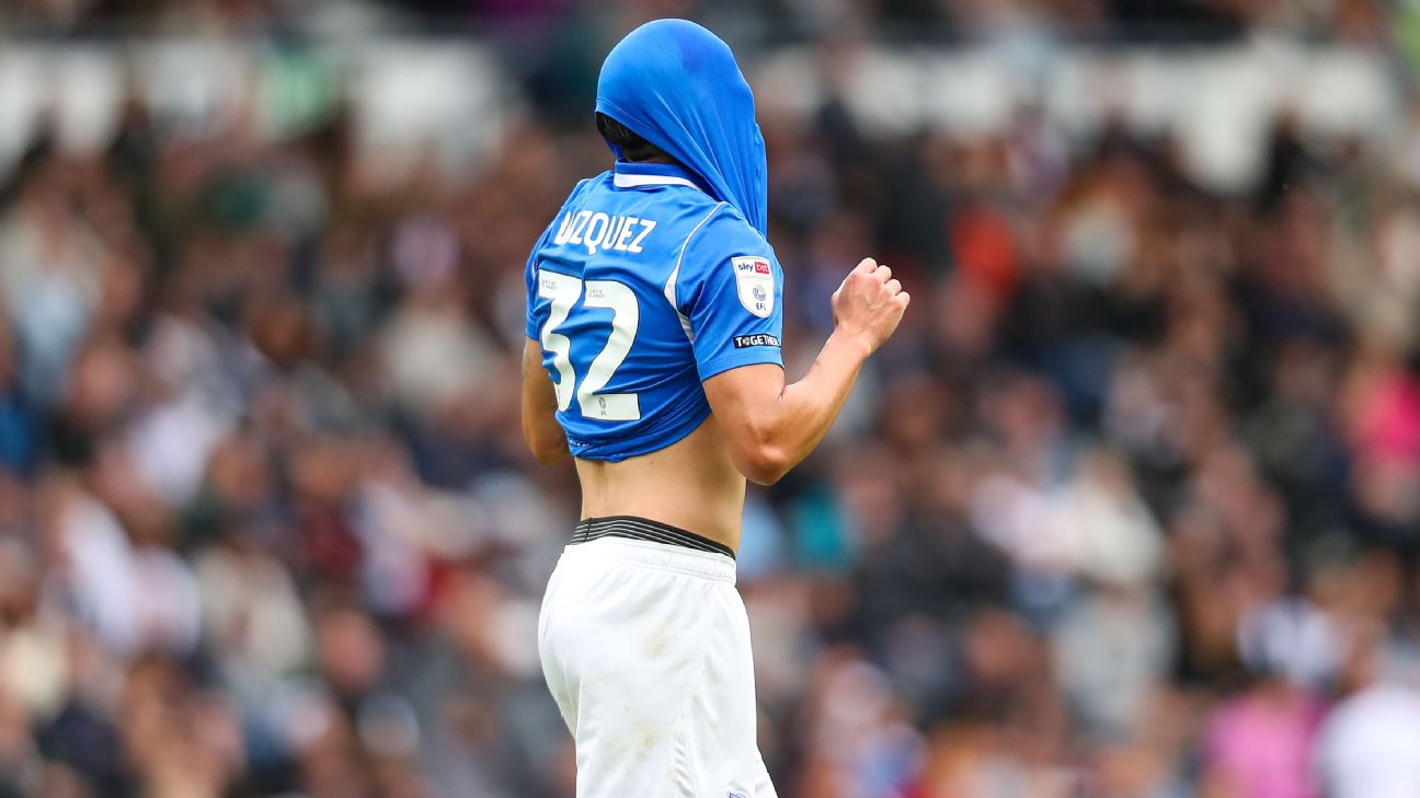 Luis Vázquez พลาดประตูโล่งในเกม Birmingham City ชนะ Derby County 2-1 แต่ยังไม่ใช่จังหวะที่แย่ที่สุด รูปประกอบข่าวฟุตบอล