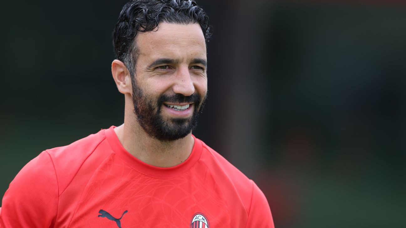รูเบน อโมริม ตั้งเป้า AC Milan คว้าแชมป์ยูโรปาลีก ก่อนพบ Benfica รูปประกอบข่าวฟุตบอล