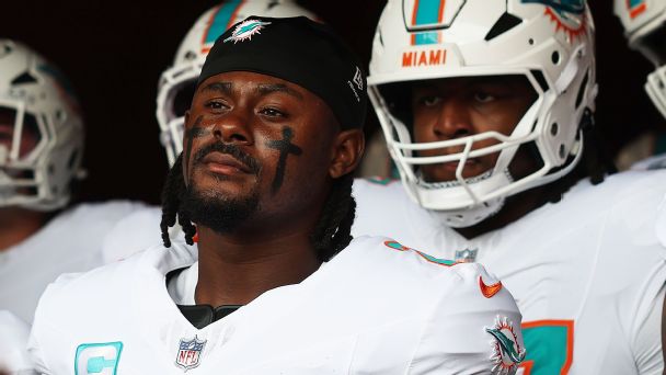 Willis' Dolphins are the youngest teams in the NFL. Their opponent on Sunday was the second-oldest. — Article image accompanying Miami Dolphins end road trip with more lessons than wins on WagerUp Sports News.