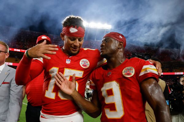 "It's super fun," Kenneth Walker III said of playing with Patrick Mahomes. "We're able to, I guess, freestyle it. If somebody is open or if the play breaks down, he's able to make a play. It's great to play with him." — Article image accompanying Chiefs laud Kenneth Walker III's impact through 2-0 start on WagerUp Sports News.