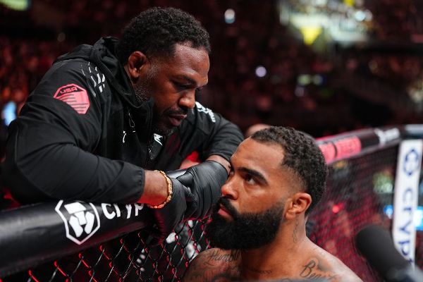 Article image accompanying Jones takes responsibility for Steveson leaving Octagon early on WagerUp Sports News. Article image accompanying Jones takes responsibility for Steveson leaving Octagon early on WagerUp Sports News.