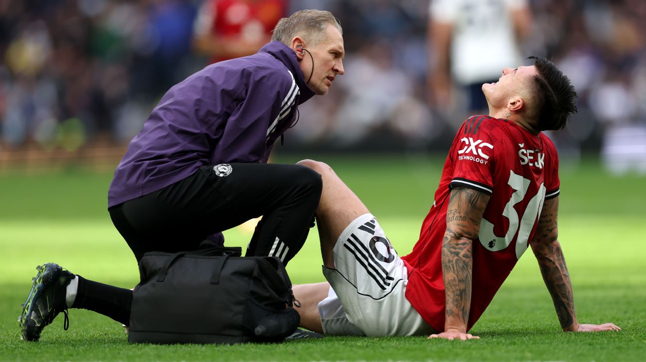 Article image accompanying Benjamin Šeško vows to 'fully dedicate' himself to recovery after Man United injury setback on WagerUp Sports News. Article image accompanying Benjamin Šeško vows to 'fully dedicate' himself to recovery after Man United injury setback on WagerUp Sports News.