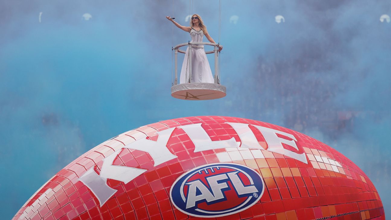 The Melbourne-born icon had the MCG crowd spellbound before Saturday's premiership decider between the Fremantle Dockers and the Brisbane Lions. — Article image accompanying 'So lucky': Kylie lights up rain-soaked AFL grand final on WagerUp Sports News. The Melbourne-born icon had the MCG crowd spellbound before Saturday's premiership decider between the Fremantle Dockers and the Brisbane Lions. — Article image accompanying 'So lucky': Kylie lights up rain-soaked AFL grand final on WagerUp Sports News.