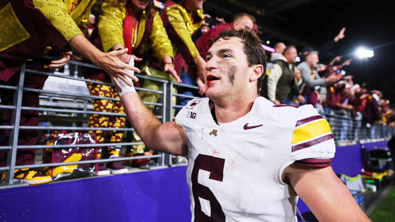 Article image accompanying Blood brothers? Fleck, senior Baranowski share 'great moment' on WagerUp Sports News.