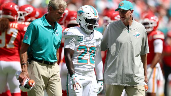 De'Von Achane suffered a torn ACL during Sunday's loss and is expected to be out for the rest of the 2026 season. — Article image accompanying Fantasy football free agent pickups: Gordon leads options to replace Achane for Week 4 and beyond on WagerUp Sports News. De'Von Achane suffered a torn ACL during Sunday's loss and is expected to be out for the rest of the 2026 season. — Article image accompanying Fantasy football free agent pickups: Gordon leads options to replace Achane for Week 4 and beyond on WagerUp Sports News.