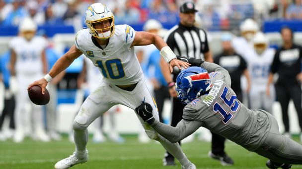 Article image accompanying NFL Week 4 latest intel, buzz questions, news, fantasy tips on WagerUp Sports News. Article image accompanying NFL Week 4 latest intel, buzz questions, news, fantasy tips on WagerUp Sports News.