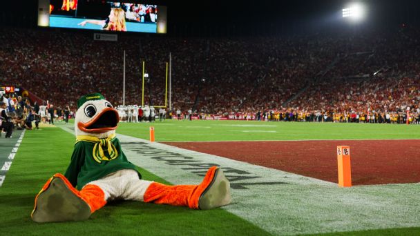 Oregon's mascot sits down by the end zone in between plays during the second half of an football game between the Oregon and USC at Los Angeles Memorial Coliseum on Sept. 26, 2026. — Article image accompanying Oregon's mascot trolls USC with Trojan horse pregame entrance on WagerUp Sports News.