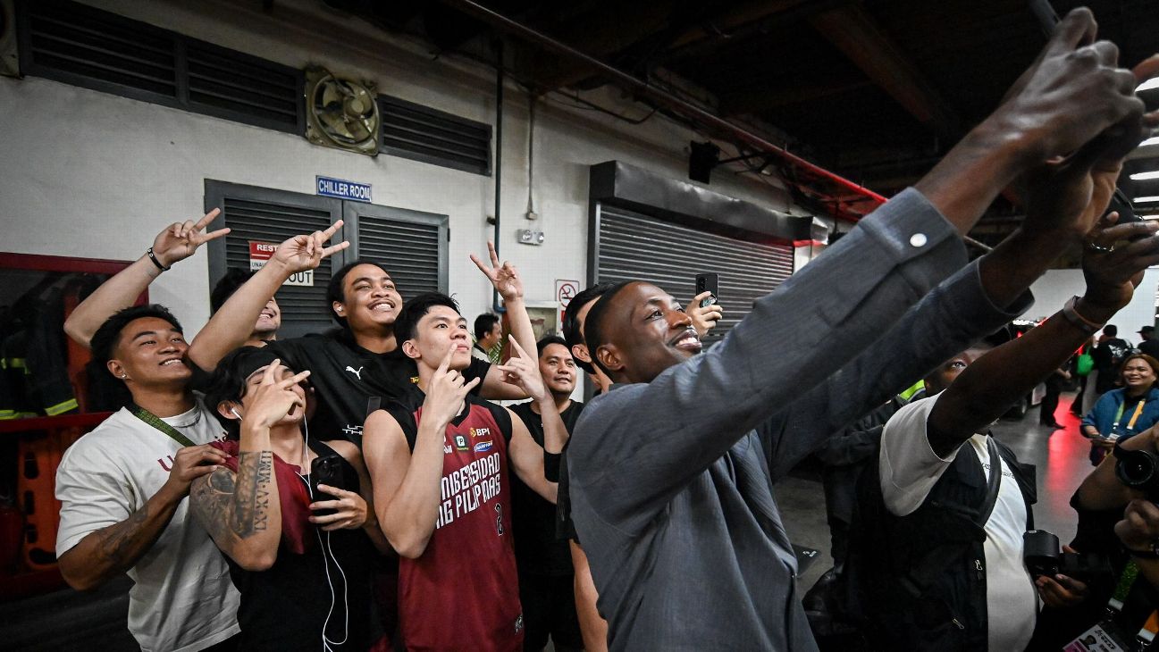 Former NBA superstar Dwyane Wade took the time to meet some UAAP athletes on Wednesday as he caught the game between the FEU Tamaraws and UST Growling Tigers. — Article image accompanying In Manila, Dwyane Wade finds 2003 Marquette spirit in FEU on WagerUp Sports News.