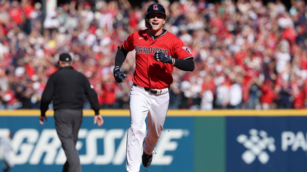 MLB playoffs: Live updates from ALCS Game 3, NLCS Game 4 - ABC7 Los Angeles