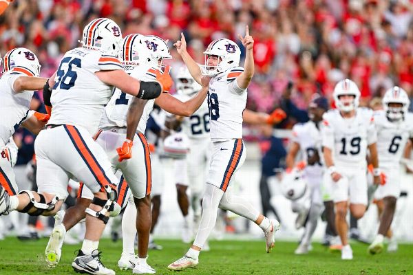 No. 1 Georgia, No. 2 Notre Dame among top-eight teams to fall