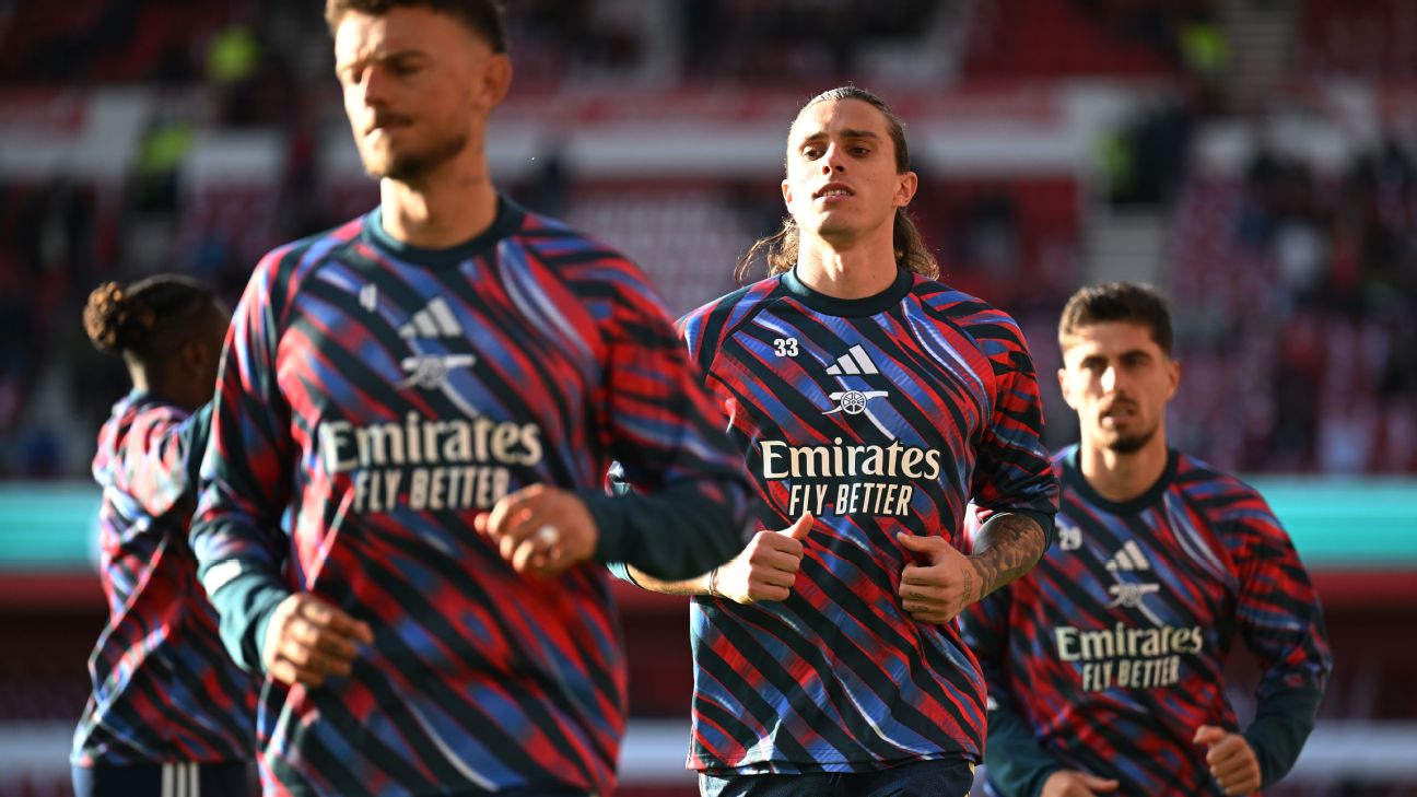 Premier League live updates: Man United draw with Leeds; Arsenal up next