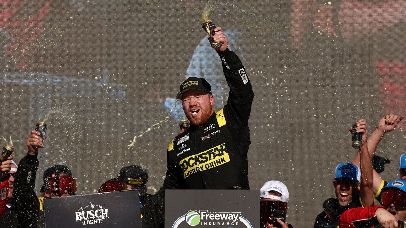 Reddick wins in Phoenix as Larson fails to finish