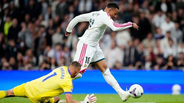 Kylian Mbappe. — Article image accompanying Weekend review: Mbappé's golazo, a seven-goal thriller in Paris, Castro's audacity on WagerUp Sports News.