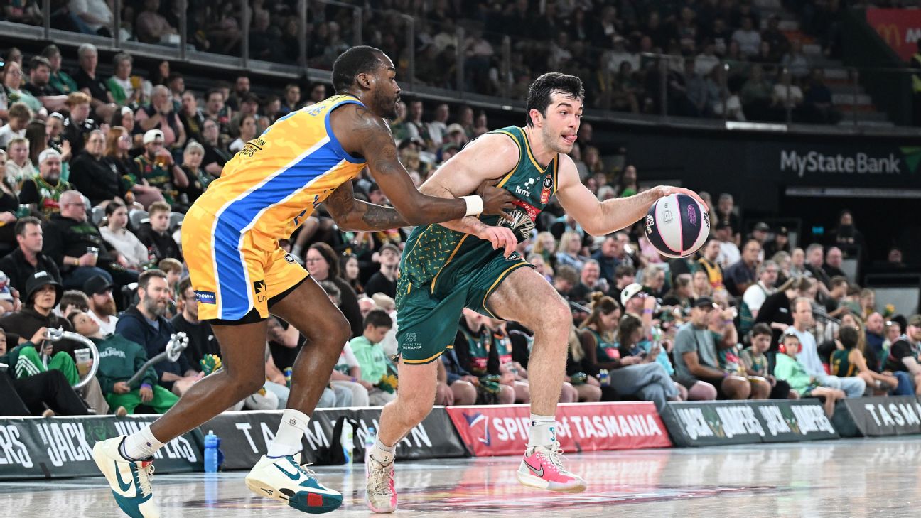 Article image accompanying JackJumpers crush Bullets 106-85 to stay top of NBL on WagerUp Sports News. Article image accompanying JackJumpers crush Bullets 106-85 to stay top of NBL on WagerUp Sports News.